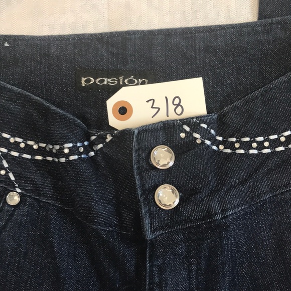 Passion jeans size 11 - Picture 3 of 6